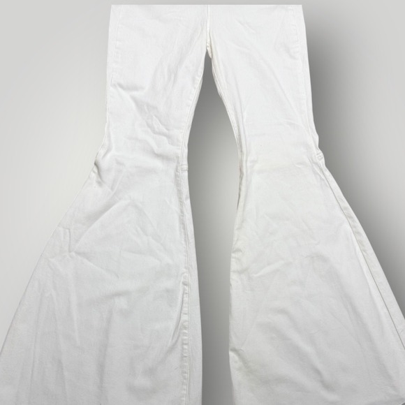 We the Free People High Rise Flare Bell Bottom Jeans Women Size 29 White - Picture 3 of 9